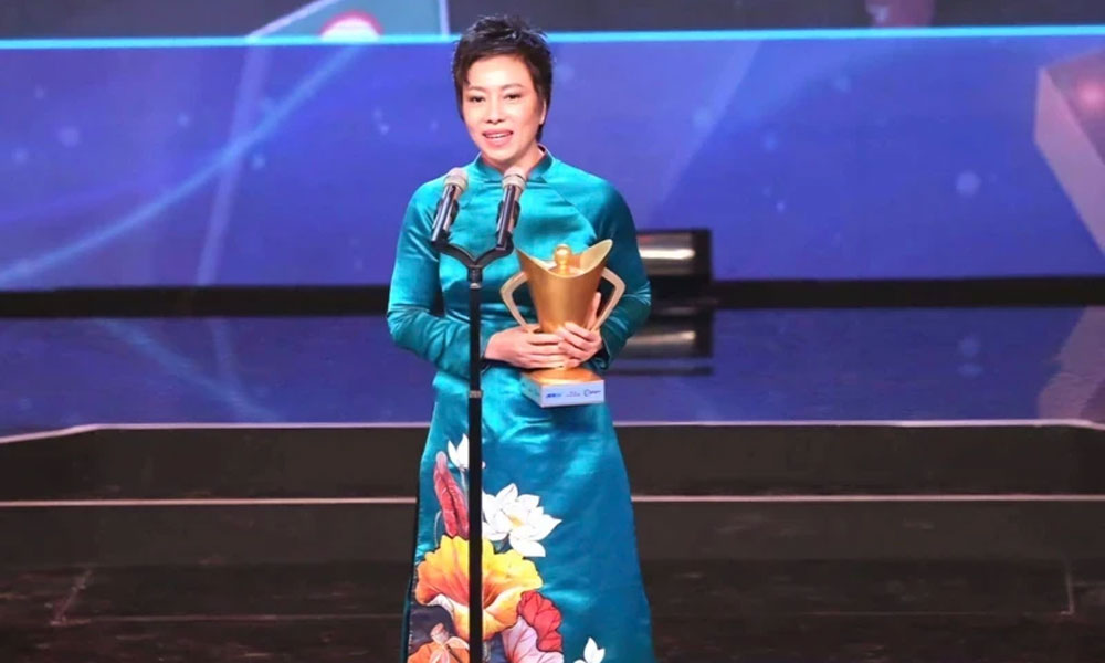 Nguyen Thi Nhung becomes first Vietnamese coach to gain A-class international certificate